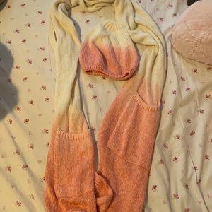 Aerie Pink ombré scarf and beanie